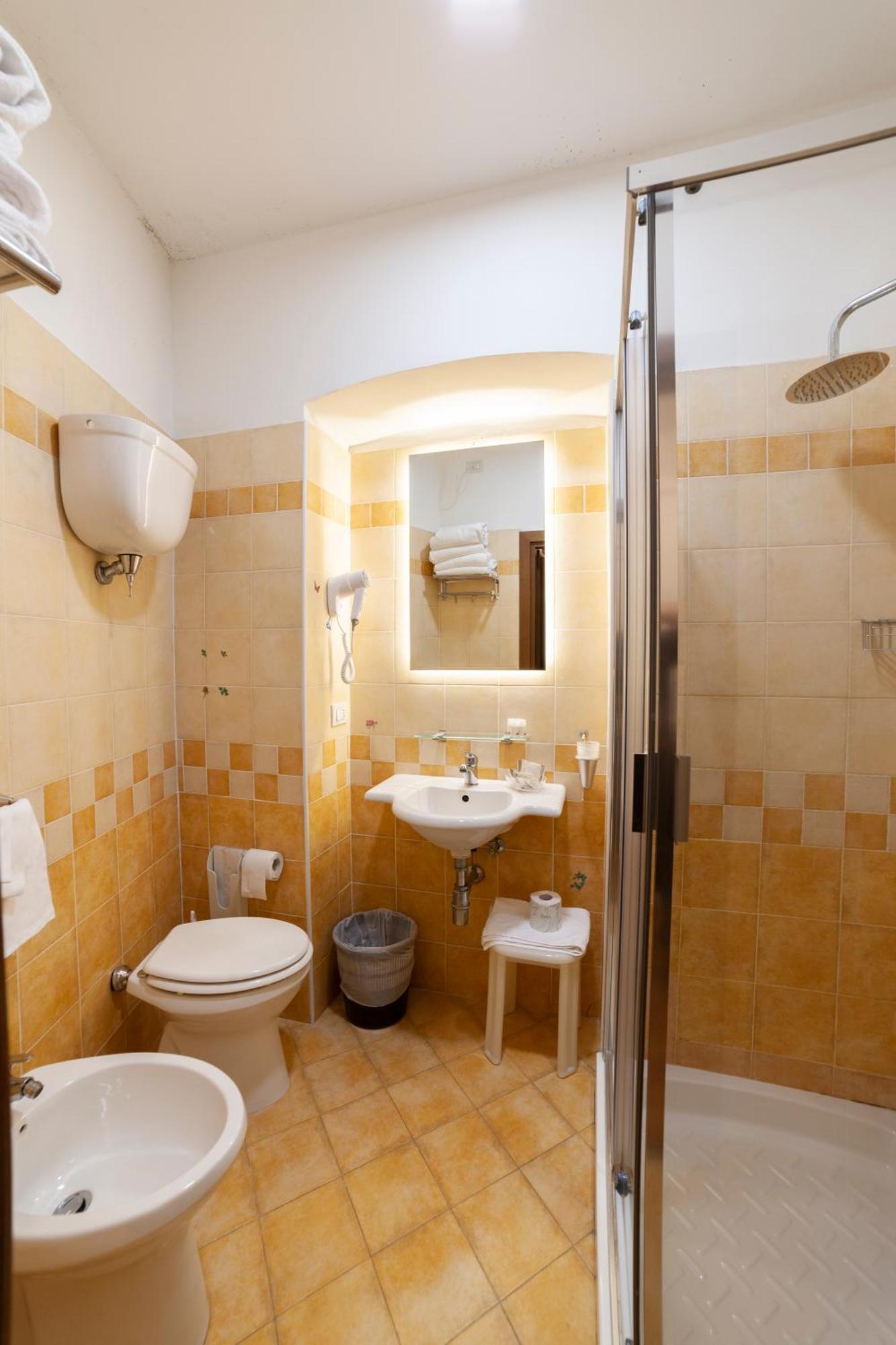 Hotel Pax Assisi Esterno foto