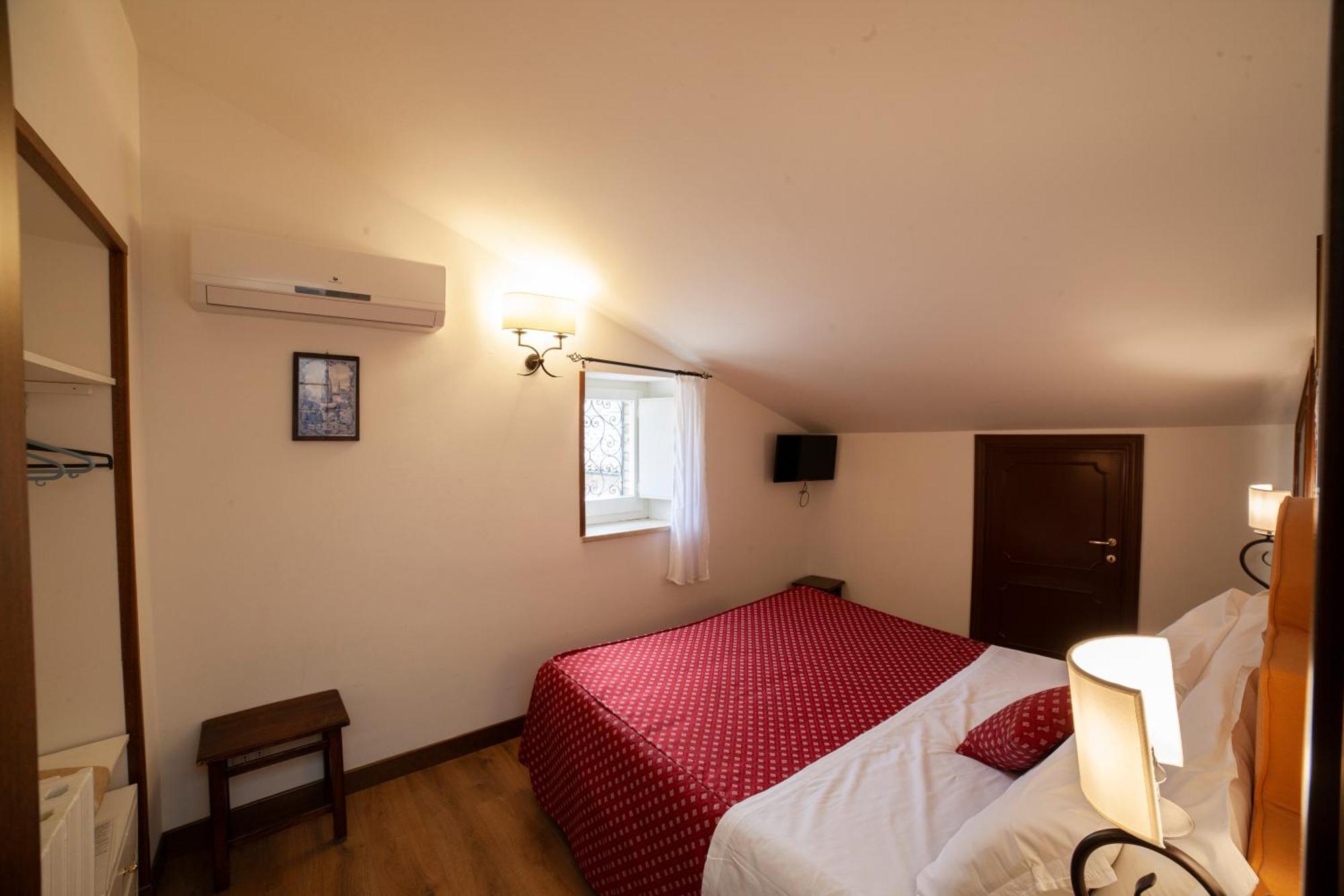 Hotel Pax Assisi Esterno foto