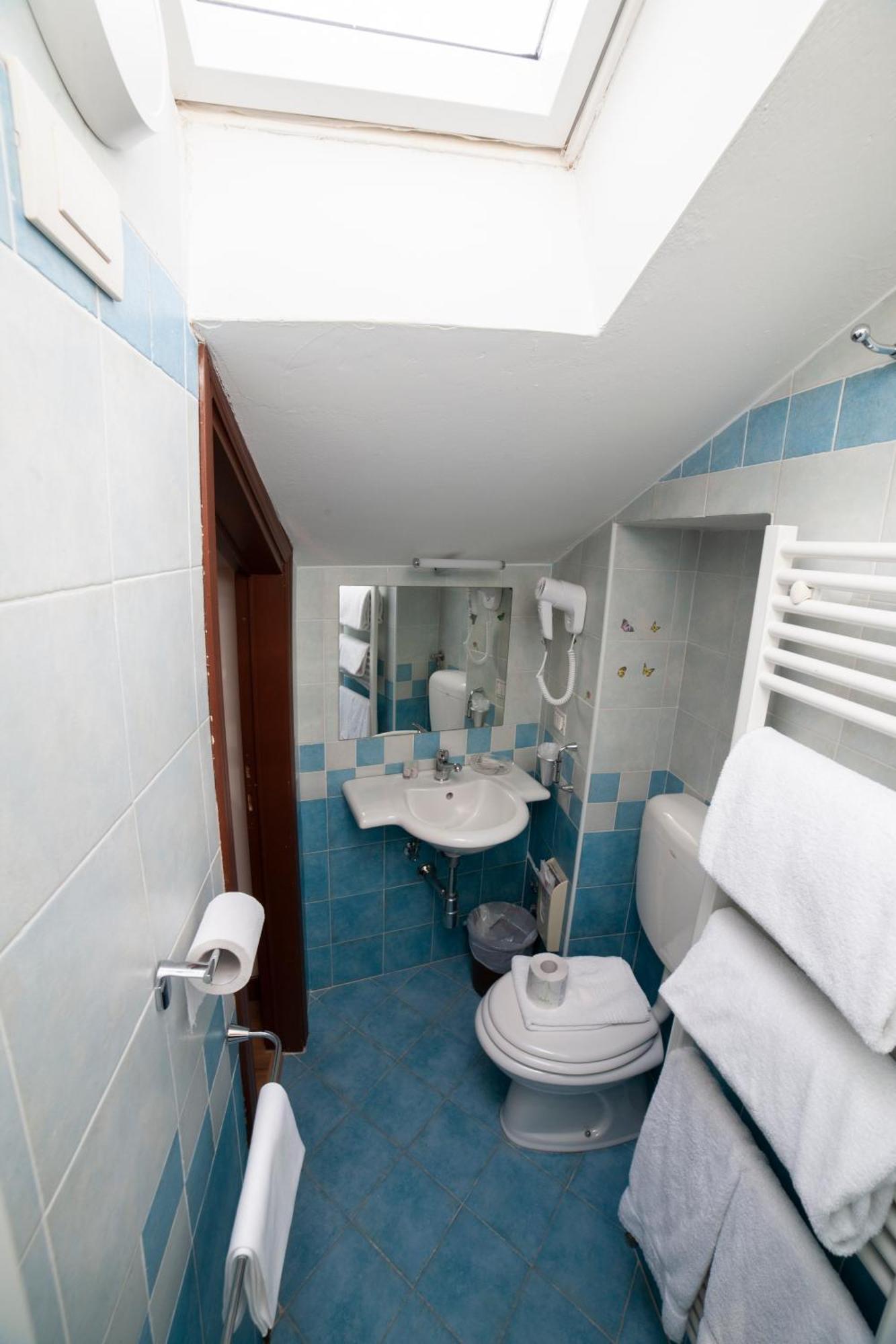 Hotel Pax Assisi Esterno foto